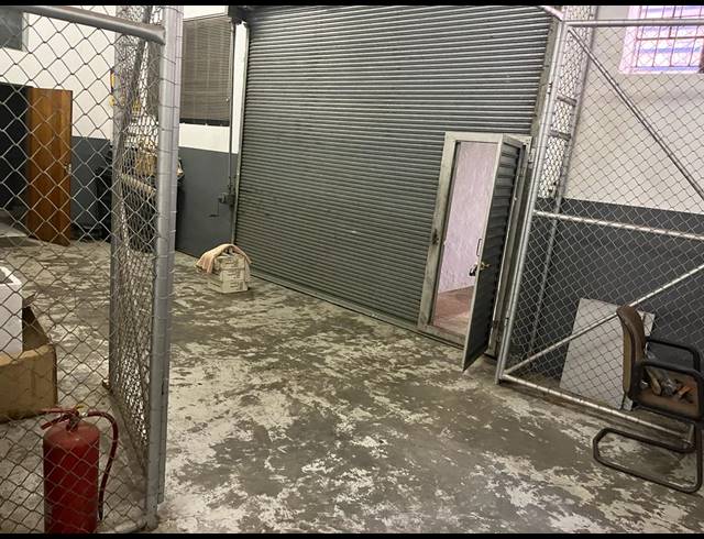 2,000M² WAREHOUSE FOR SALE IN TROYEVILLE